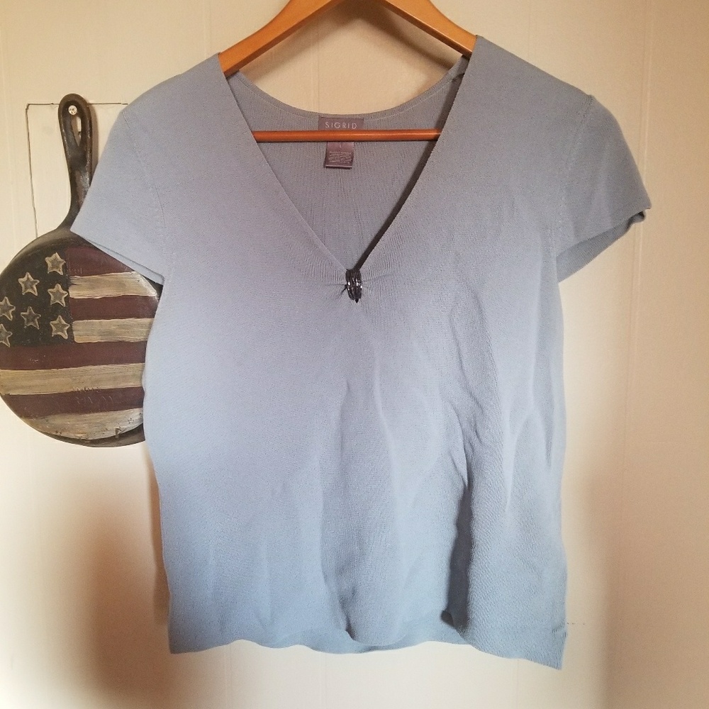 Short sleeve shirt